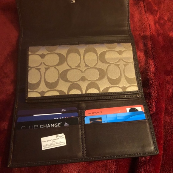 Coach wallet with card insert - Picture 4 of 5